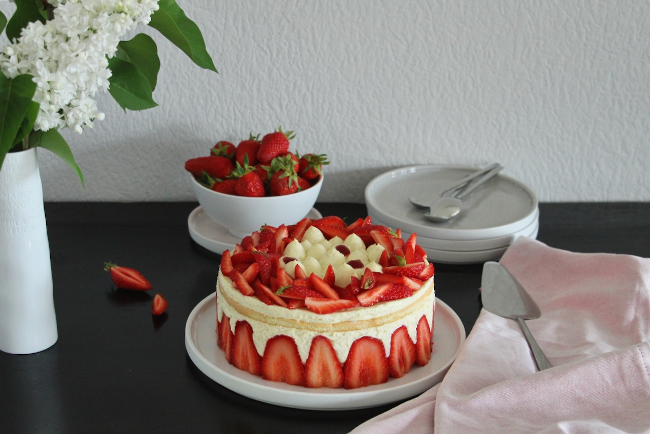 Le Fraisier à la Crème Diplomate – Casserole & Chocolat