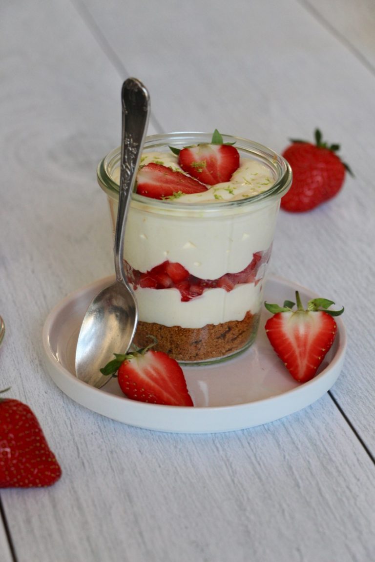 Tiramisù à la Fraise Casserole & Chocolat
