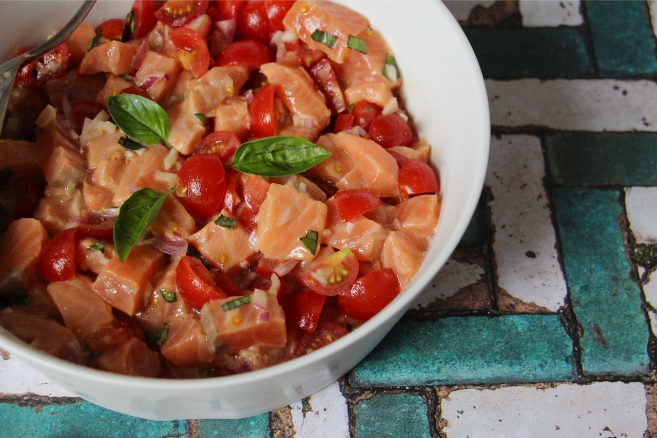 Tartare de Saumon et Tomates Cerises : Casserole et Chocolat