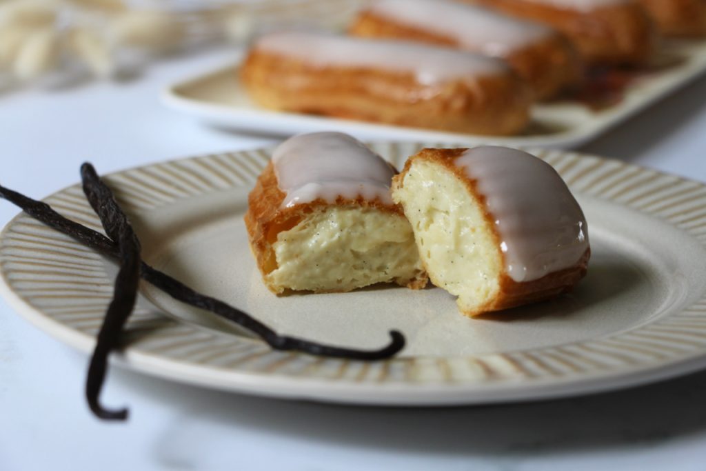 Eclairs La Vanille Casserole Et Chocolat eclairs-la-vanille-casserole-et-chocolat