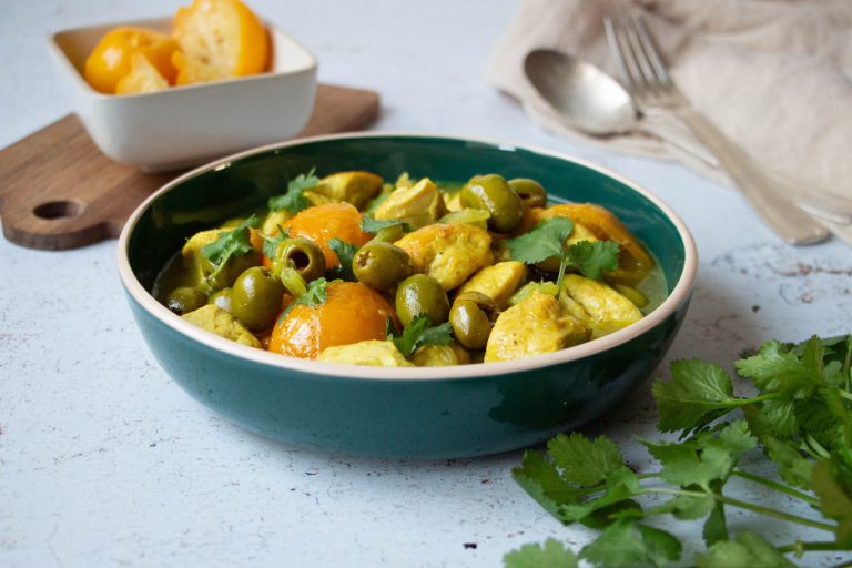 Tajine de Poulet, Citron confit et Olives
