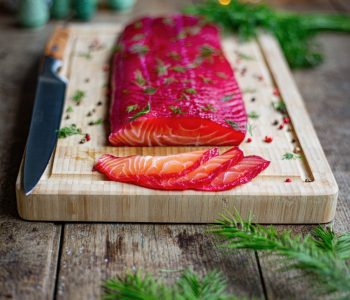 Saumon Gravlax à la Betterave