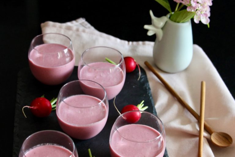 La Soupe froide de Betterave et Radis roses