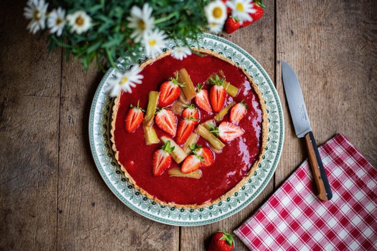 La Tarte Rhubarbe et Fraise