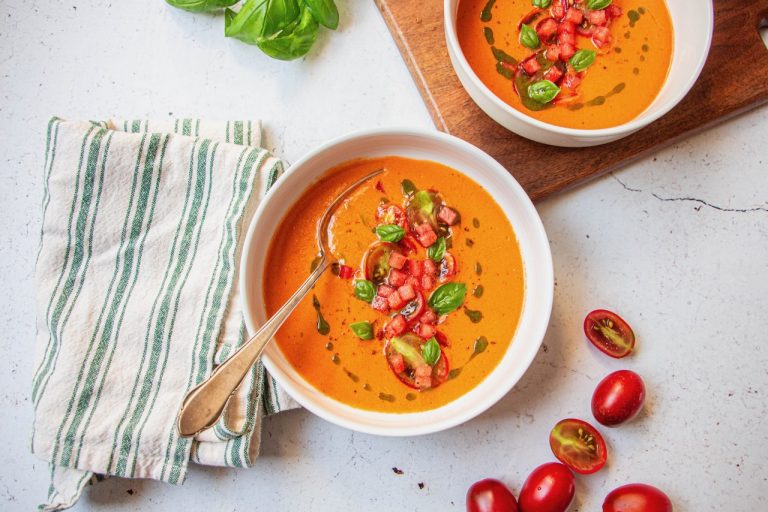 Gaspacho de Pastèque et Tomate : pour un été frais et plein de saveurs